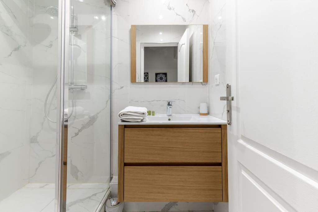 Grands Boulevards 22 : Appartement Cosy 1Br-4P Париж Екстериор снимка